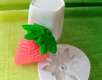 Ягодка (клубника), силиконовая форма 3D